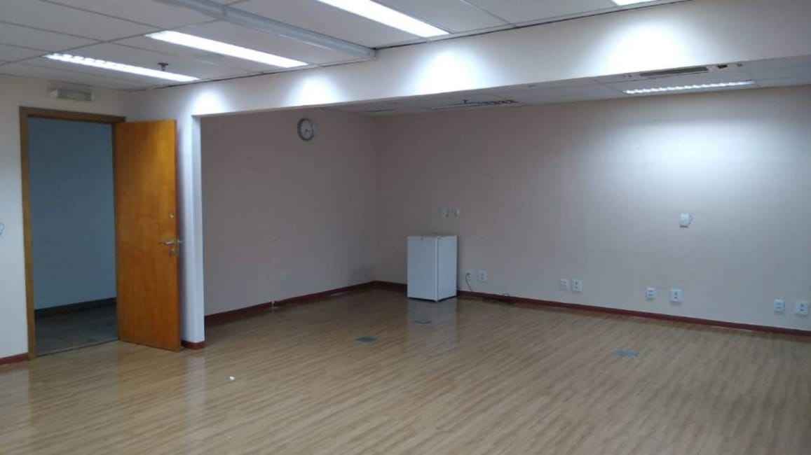 Imagem 24 - 71015758